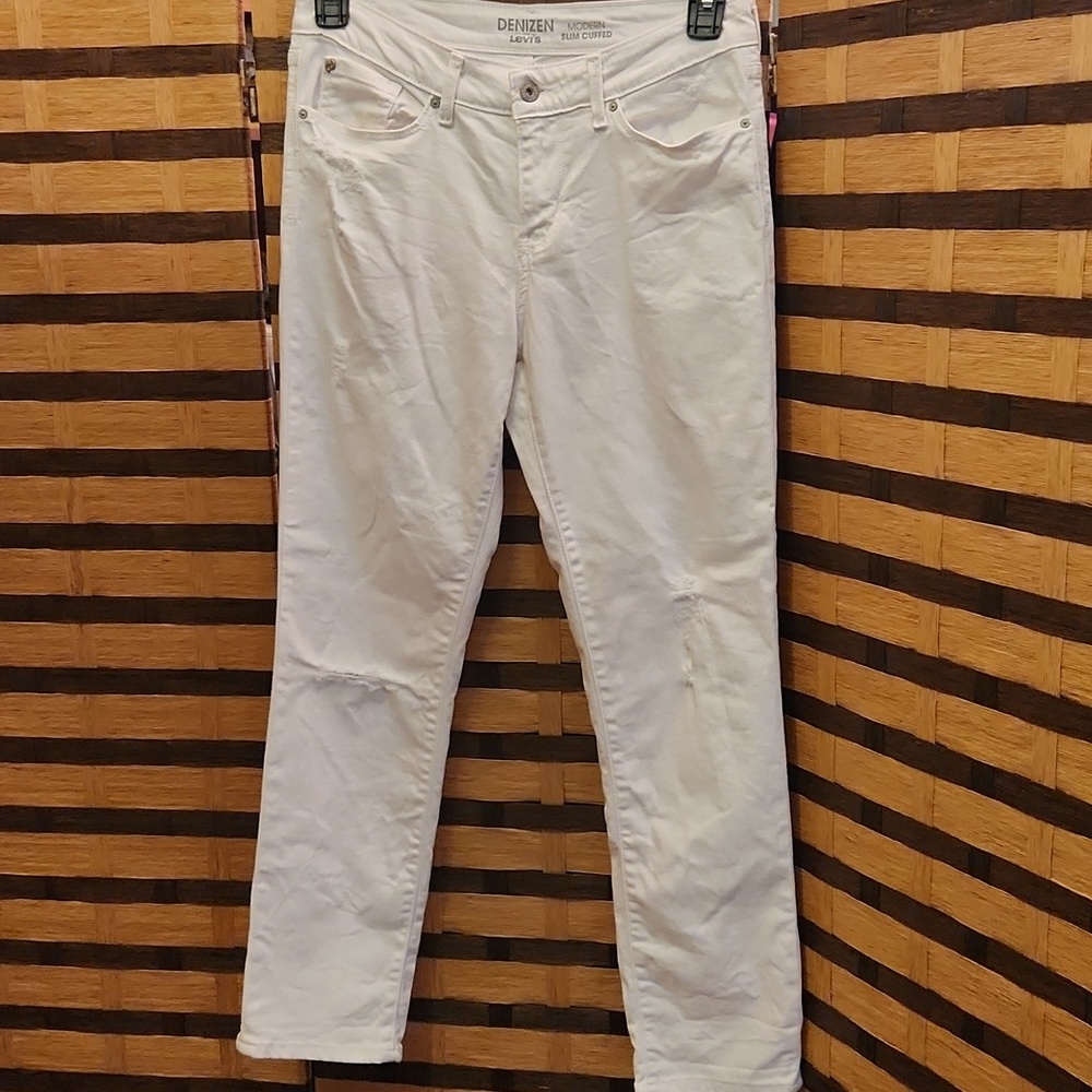 Levi denizen destroyed ankle jeans